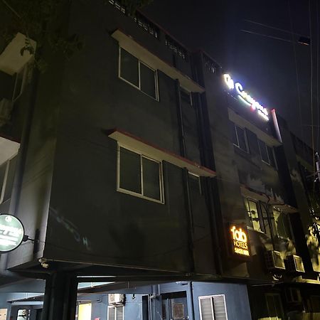 Crayons Hotel Chennai Luaran gambar